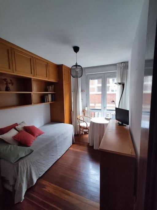Centrico Y Comodo Piso Apartamento